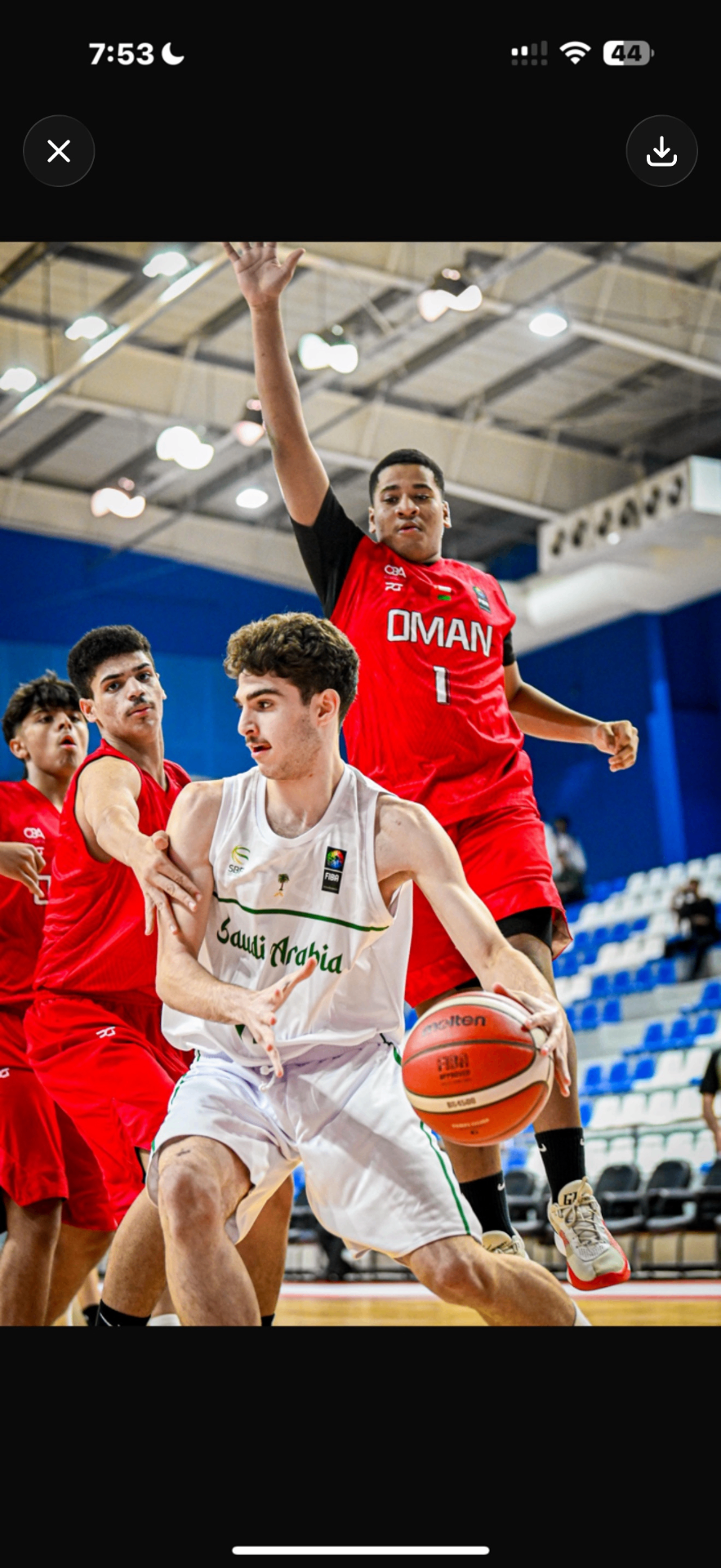 Saudi Arabia #11 — attacking vs Oman, U16 FIBA Asia